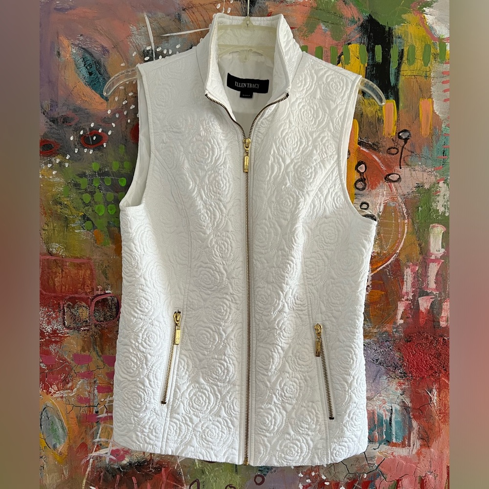 Ellen Tracy White Matlasse Vest size S